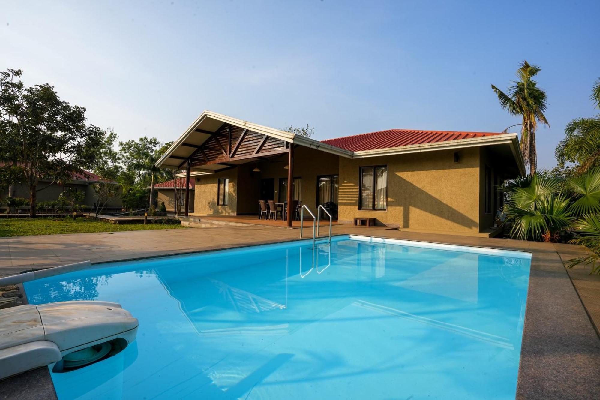 E&G Green Courts Resort At Koroli Hill Station 나식 외부 사진