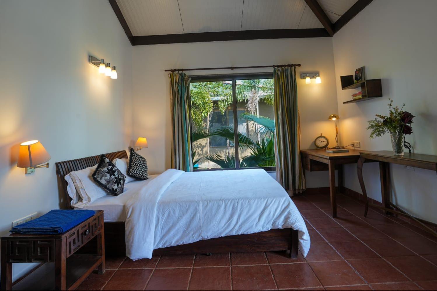 E&G Green Courts Resort At Koroli Hill Station 나식 외부 사진