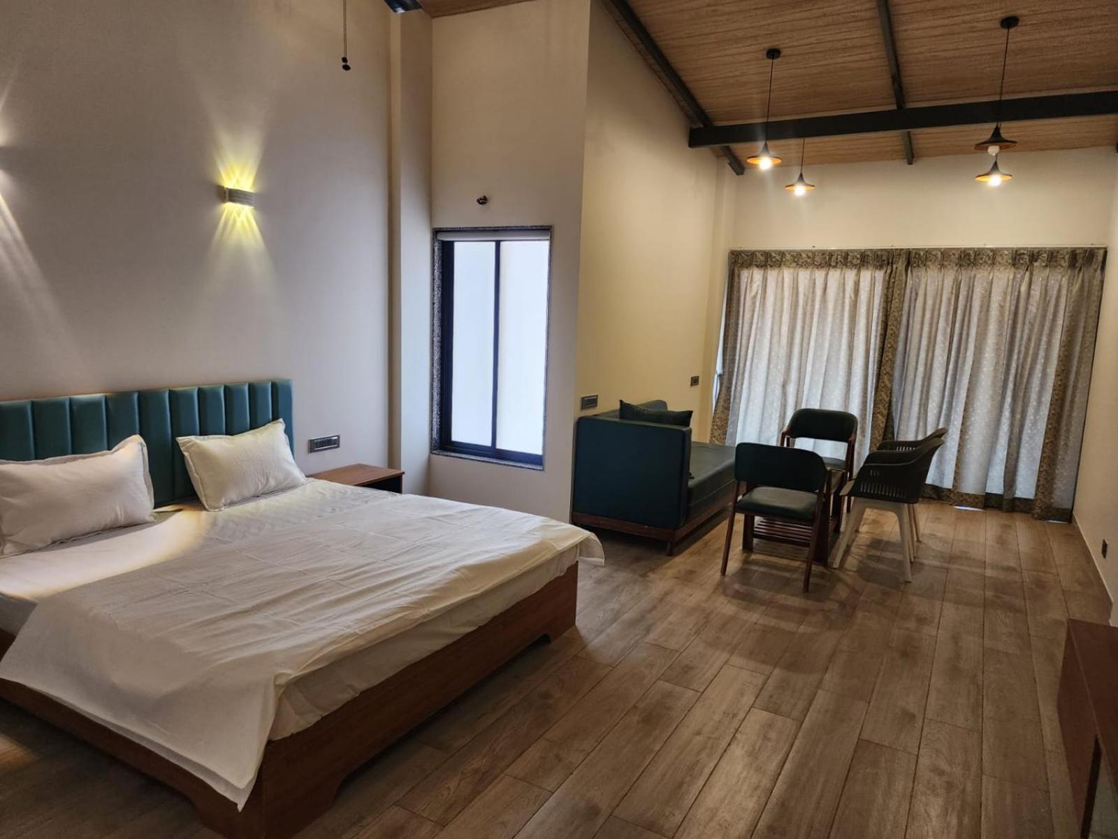E&G Green Courts Resort At Koroli Hill Station 나식 외부 사진